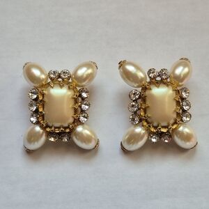 Vintage Chunky Faux Pearl Rhinestone Clip-on Earrings